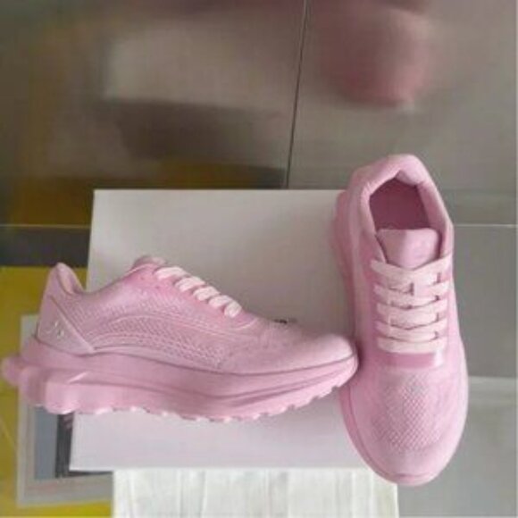 Alo Yoga Runner Pink Athletic Shoes - Picture 5 of 6